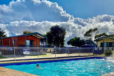 Geelong Surfcoast Hwy Holiday Park - Mackay Tourism 4