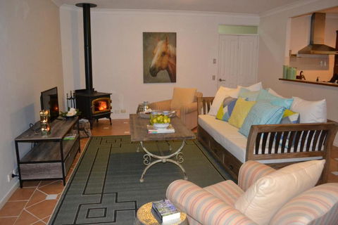 Clerevale Vacation Home - Mackay Tourism 3