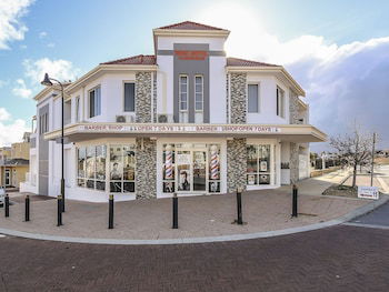 Rose Hotel Clarkson - Mackay Tourism 4