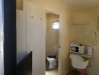 A1 Cabins Ceduna - Mackay Tourism 4