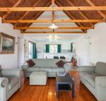 A River Bed Cottage - Mackay Tourism