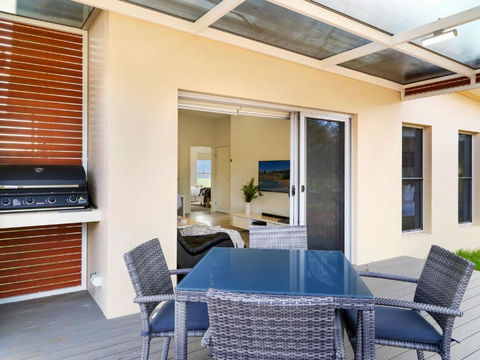 Ironbark Villa 6 - Mackay Tourism 3