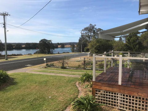 Moruya Holiday House - Mackay Tourism 5
