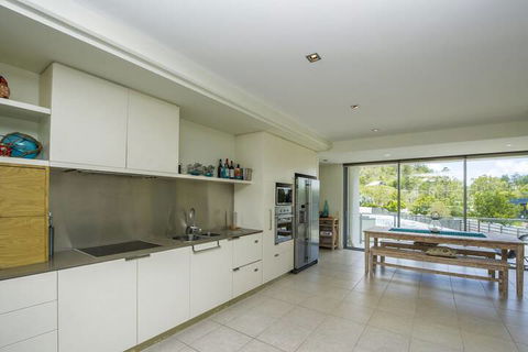 Blue On Blue Apartment 327 - Mackay Tourism 3