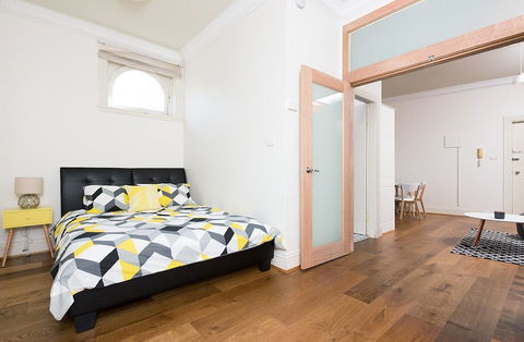 DH538 Refurbished Art Deco Gem - Mackay Tourism 5