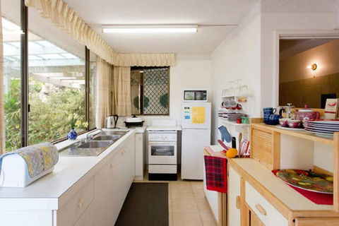Beach Haven Studio - Mackay Tourism 3