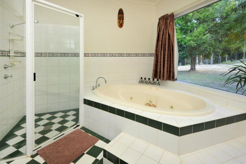 Sapphire Beach Acreage - Mackay Tourism 2