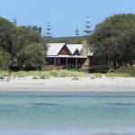 Beach House Dunsborough - Mackay Tourism 0
