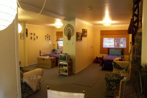 The Pond Cottage - Mackay Tourism 6