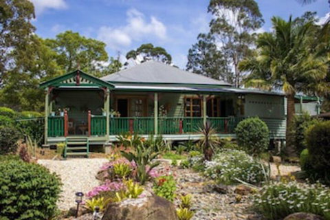 Billabong Cottage Bed & Breakfast - Mackay Tourism 0