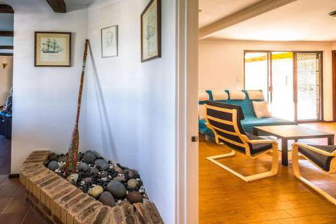 Yanchep Beach Retreat - Mackay Tourism 0