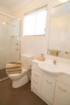 The Grapevine Motel - Mackay Tourism 2