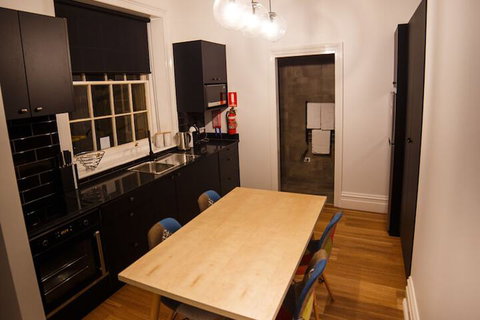 Sanctum Boutique Apartments - Mackay Tourism 2