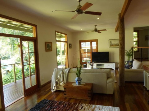 Magnolia Cottage - Mackay Tourism 6