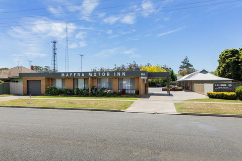Maffra Motor Inn - Mackay Tourism 5