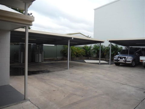 Units 37 On St. Francis Drive - Mackay Tourism 1