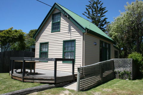 Gaol House Cottages - Mackay Tourism 1