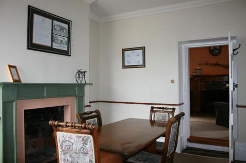 Gaol House Cottages - Mackay Tourism 5