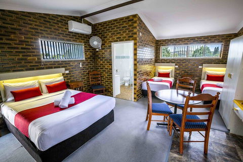 Apple & Grape Motel - Mackay Tourism 5