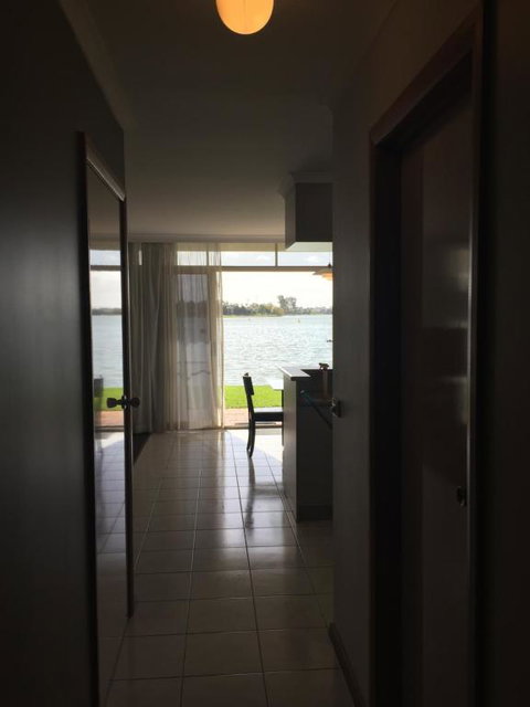Waterside Holiday Rentals Unit 31 - Mackay Tourism 6