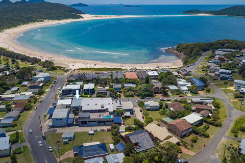 Blue View At Fingal Bay - Mackay Tourism 3