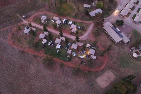 Hilltop Resort - Mackay Tourism 2