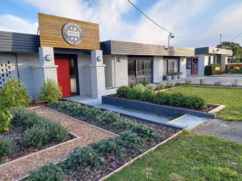 Anchor Wheel Motel - Mackay Tourism 1