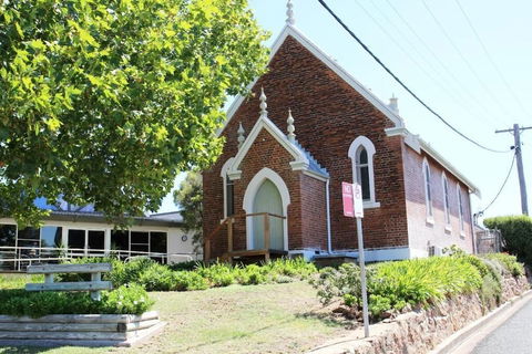 Henry's Quirindi - Mackay Tourism 6