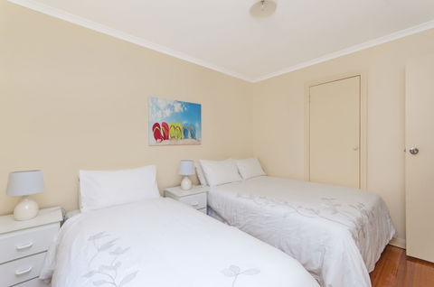 Ocean Break - Mackay Tourism 4