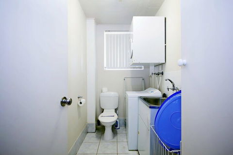 Columbia Unit 3 12 Columbia Close - Mackay Tourism 3