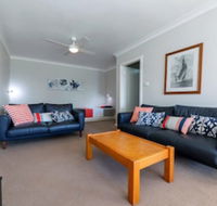 Quarterdeck Unit 1/ 12 Magnus Street - Mackay Tourism