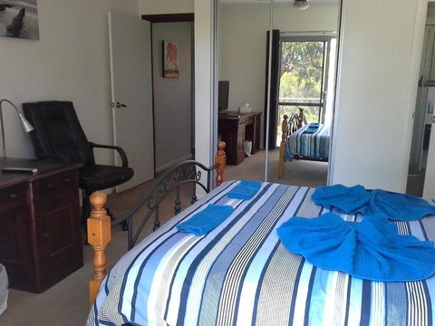 Tree Lodge - Mackay Tourism 7
