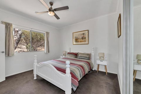 Tree Lodge - Mackay Tourism 4