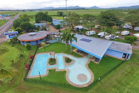 August Moon Caravan Park - Mackay Tourism 0