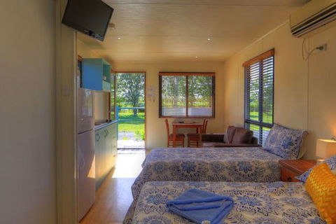 August Moon Caravan Park - Mackay Tourism 5