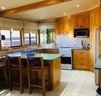 Anglers Reach Lakeside Village - Mackay Tourism