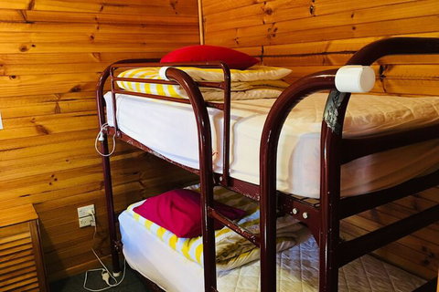 Anglers Reach Lakeside Village - Mackay Tourism 6