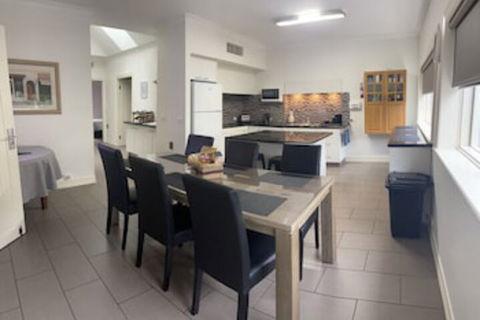 Austral Place 88 Via Merri River - Mackay Tourism 0