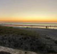 Beachside Luxury getaway in Glenelg - Mackay Tourism