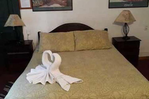 Cameron Lodge Cottage - Mackay Tourism 2