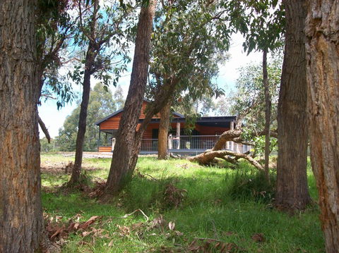 Silversprings Cottages - Mackay Tourism 0