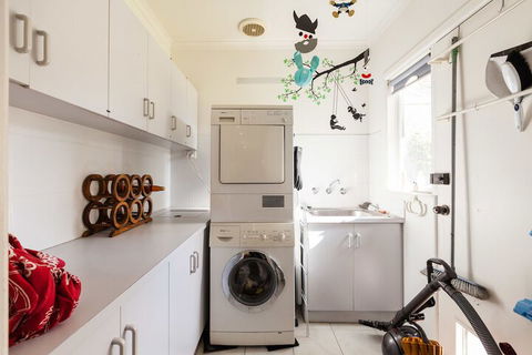 KELLY, 3BDR Northcote House - Mackay Tourism 2