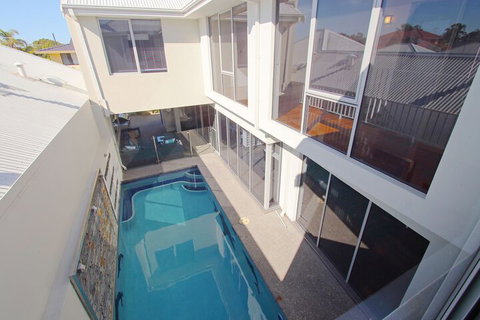 Ambar Villa - Mackay Tourism 1