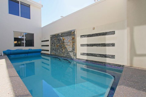 Ambar Villa - Mackay Tourism 5