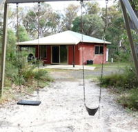 Wrenwood Chalets - Mackay Tourism