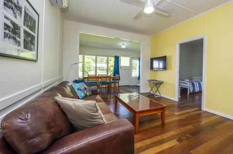 Kooyong Apartment 4 - Mackay Tourism 1