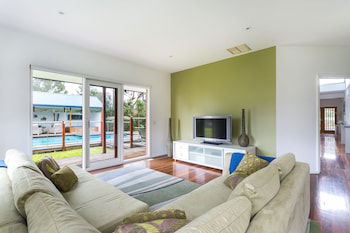 Pool Haven On Leah - Mackay Tourism 0