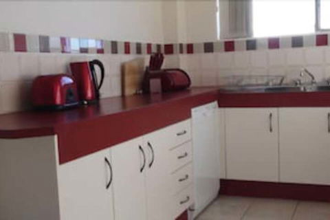 Portside, Unit 12/1 Donald Street - Mackay Tourism 2