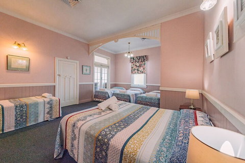 Fitzroy Motor Inn Grafton - Mackay Tourism 7