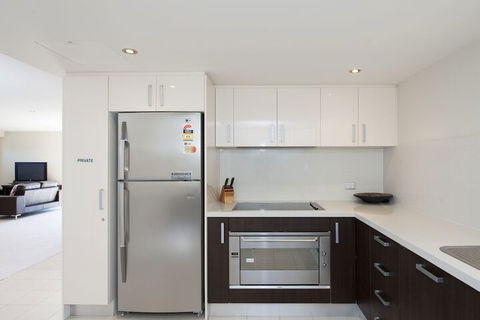 Dolphin Cove Unit 13 / 2 6 Government Road - Mackay Tourism 5